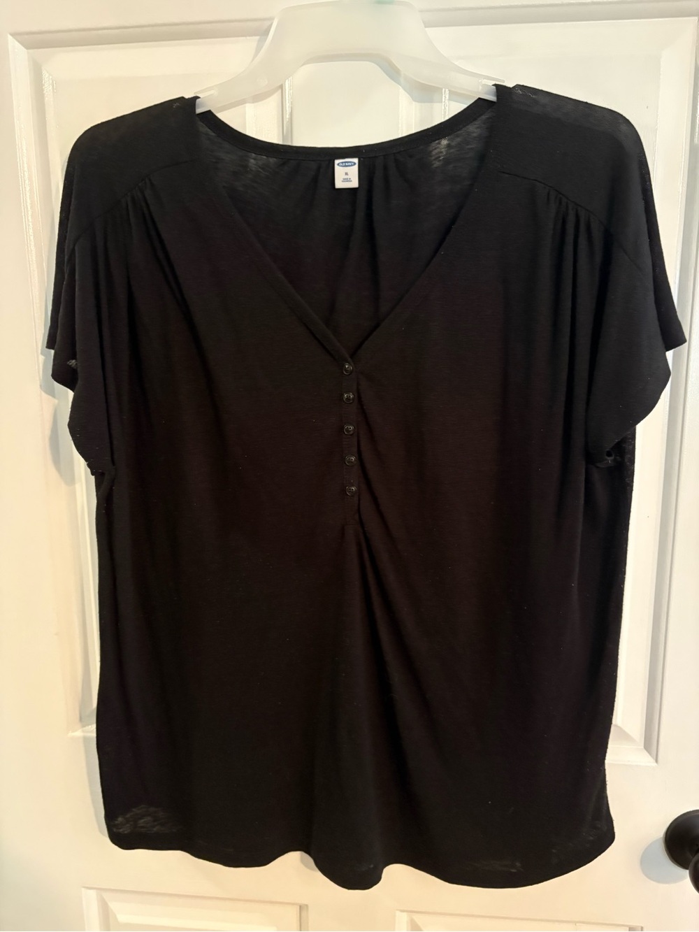 Old Navy Black Short Sleeve V-Neck Button Front Tee